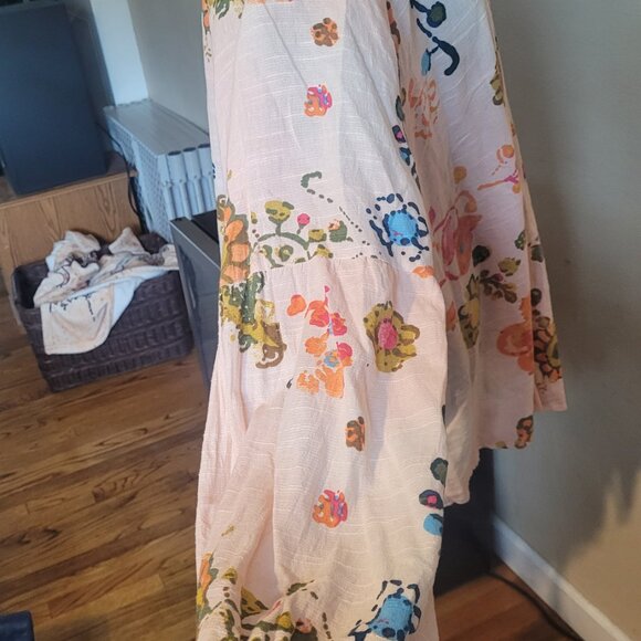 Boho‎ Chic Floral Top - Picture 3 of 3